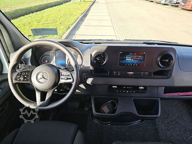 Kombi s vysokou střechou MERCEDES-BENZ SPRINTER 315 L2H2 3.5t-Trekhaak!