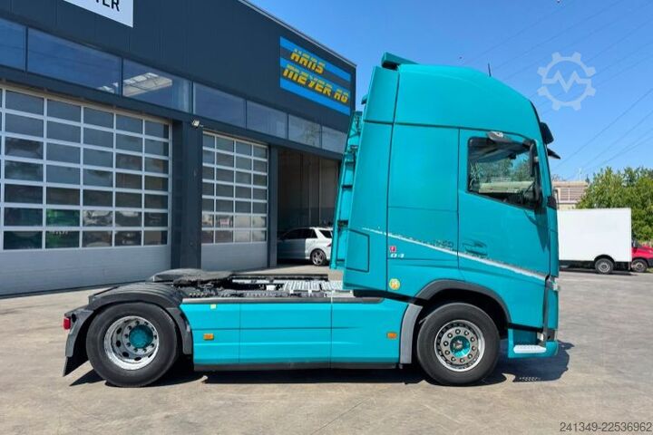 Τυπική μονάδα τράκτορα VOLVO FH-460 XXL 2x Tanks 1200L