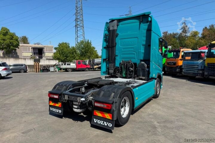 Τυπική μονάδα τράκτορα VOLVO FH-460 XXL 2x Tanks 1200L