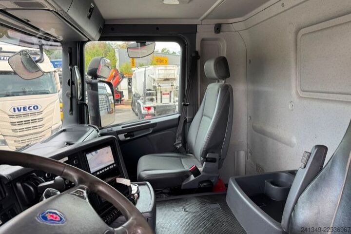 Φορτηγό ειδικού σκοπού SCANIA G440 6x2 Getreidekipper