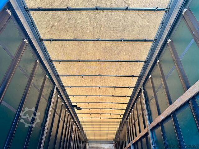 Ανοιχτό ημιρυμουλκούμενο με μουσαμά SCHMITZ CARGOBULL SCB*S3T MegaTrailer Curtainsider Edscha