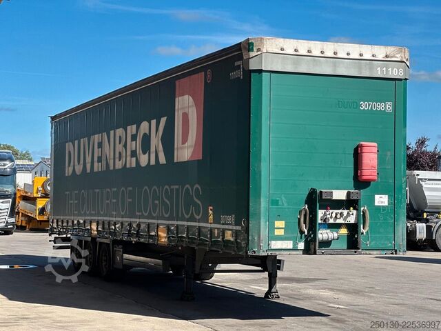 Ανοιχτό ημιρυμουλκούμενο με μουσαμά SCHMITZ CARGOBULL SCB*S3T MegaTrailer Curtainsider Edscha
