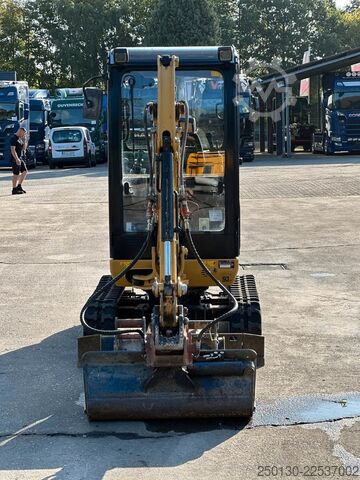 Μίνι εκσκαφέας CATERPILLAR 301.7D Gummikette / 2 Löffel / Schwenkschaufel