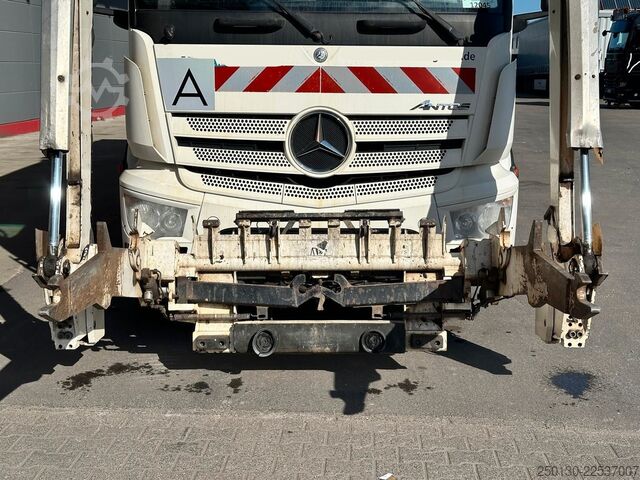 Απορριμματοφόρο MERCEDES-BENZ Antos 2533 6x2 FAUN Frontpress 533 Überkopflader