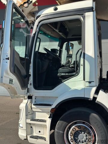 Απορριμματοφόρο MERCEDES-BENZ Antos 2533 6x2 FAUN Frontpress 533 Überkopflader