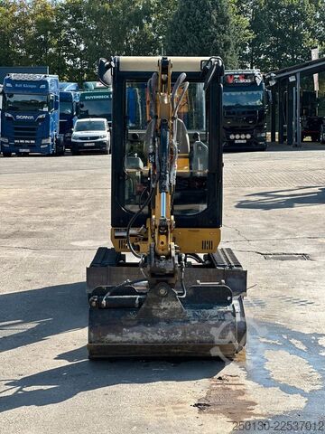 Μίνι εκσκαφέας CATERPILLAR 301.8C Gummikette / 2 Löffel / Schwenkschaufel