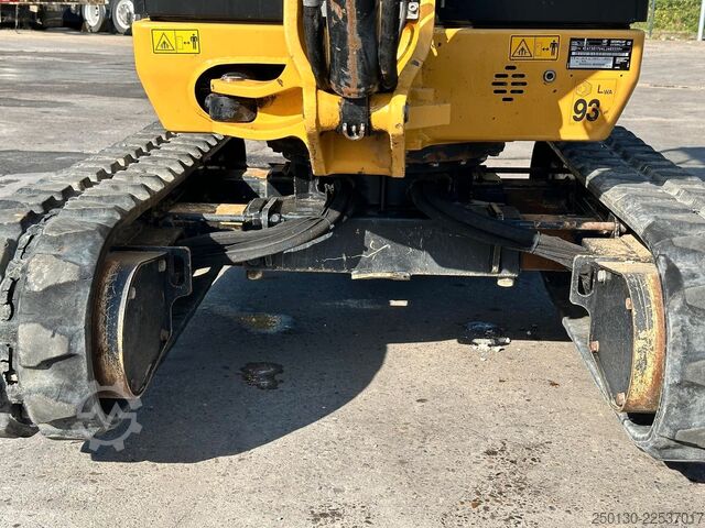 Μίνι εκσκαφέας CATERPILLAR 301.7D Gummikette / 2 Löffel / Schwenkschaufel