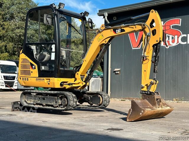 Μίνι εκσκαφέας CATERPILLAR 301.7D Gummikette / 2 Löffel / Schwenkschaufel