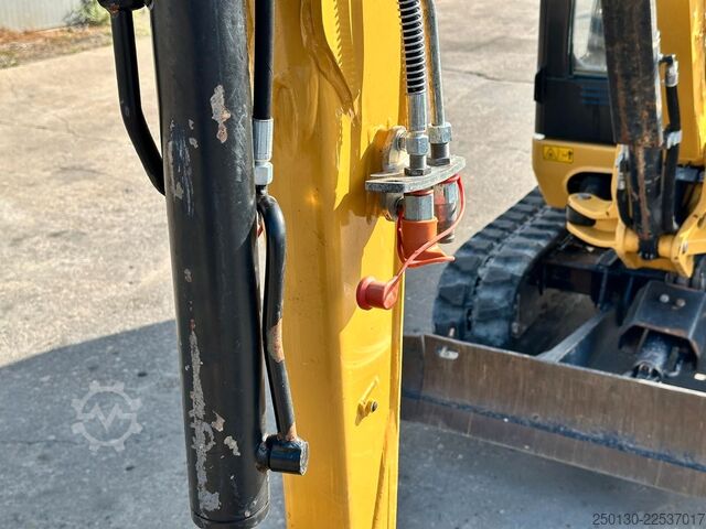 Μίνι εκσκαφέας CATERPILLAR 301.7D Gummikette / 2 Löffel / Schwenkschaufel