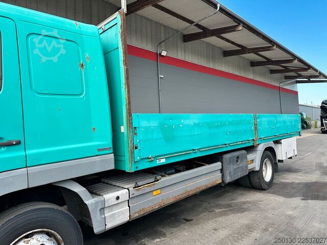 Φορτηγό με επίπεδη καρότσα MERCEDES-BENZ Atego 1530 4x2 BB Pritsche