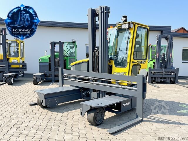 Fyrvägstruck Combilift C4000ET TRIPLEX 6350 WIDE FORK POSITIONE