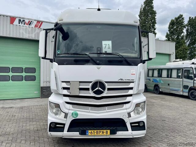 Estándar-SZM Mercedes-Benz Actros 1845 Dutch truck.  FRIGO