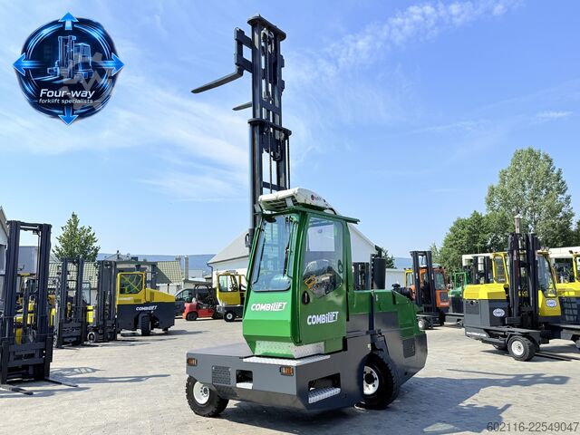 Négyirányú targoncát Combilift C5000SL GAS TRIPLEX 5500 FREE-LIFT