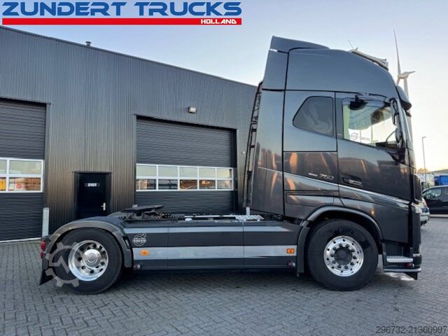 Standardni SZM Volvo FH16-750 GLOBETROTTER XL, IPARCOOL , 2 TANKS, 2...