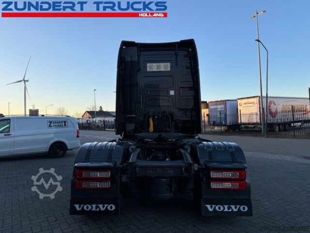 Standardni SZM Volvo FH16-750 GLOBETROTTER XL, IPARCOOL , 2 TANKS, 2...