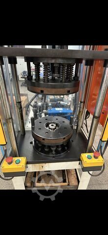Modern linje för produktion av statorer ningbo nide mechanical NIDE 2017