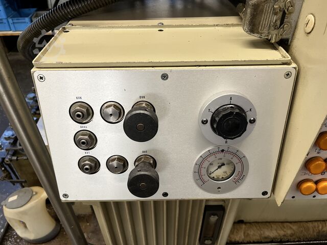 Presse de découpage fin Feintool GKP-F100