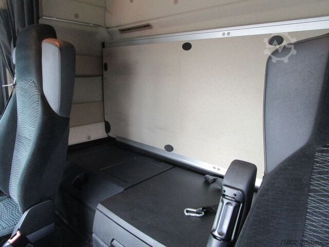 Standardní tahač MERCEDES-BENZ Actros 1843 LS MP4 *EURO.6+2xKLIMA+Nebenantrieb*