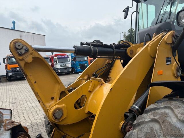 Wiellader CATERPILLAR 914 14A Radlader MIT Schaufel 8,6 Tonnen *2927 h