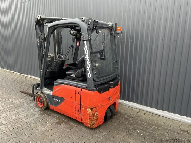 Electric 3-wheel forklift Linde E16-02