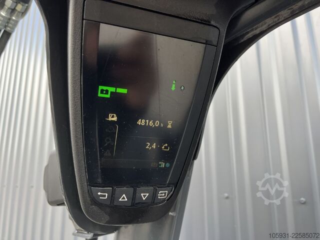 Electric 4-wheel forklift Linde E16P-02