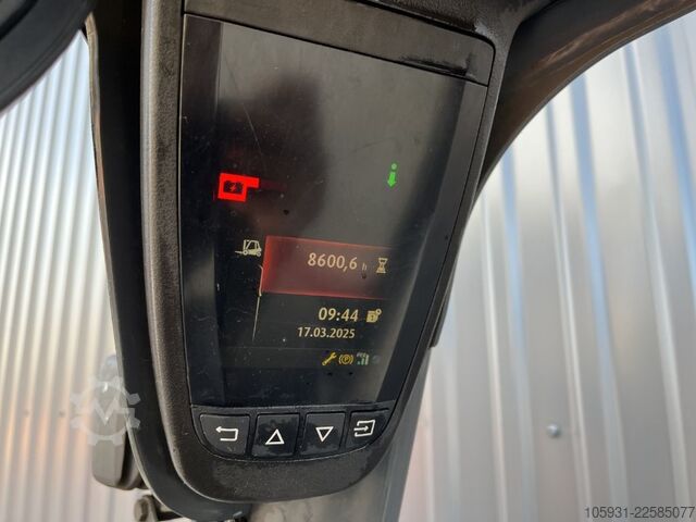 Electric 4-wheel forklift Linde E16P-02