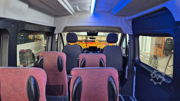 Kleinbus FIAT Ducato 9 Sitzer Mobility Airlineboden Rolli