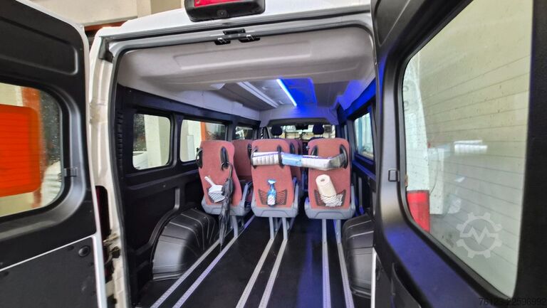 Kleinbus FIAT Ducato 9 Sitzer Mobility Airlineboden Rolli