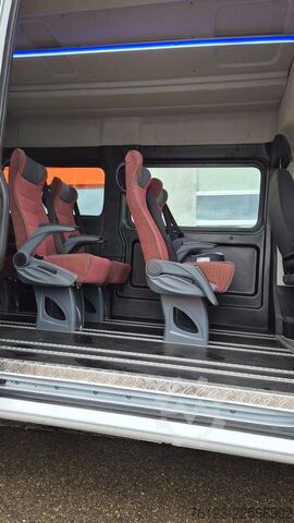 Kleinbus FIAT Ducato 9 Sitzer Mobility Airlineboden Rolli