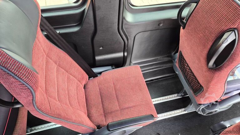Kleinbus FIAT Ducato 9 Sitzer Mobility Airlineboden Rolli