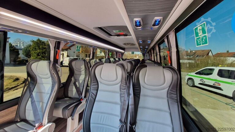 Kleinbus MERCEDES-BENZ 519 Sunset S 4 Ferqui Chasis 907 Vorlauffahrzeug