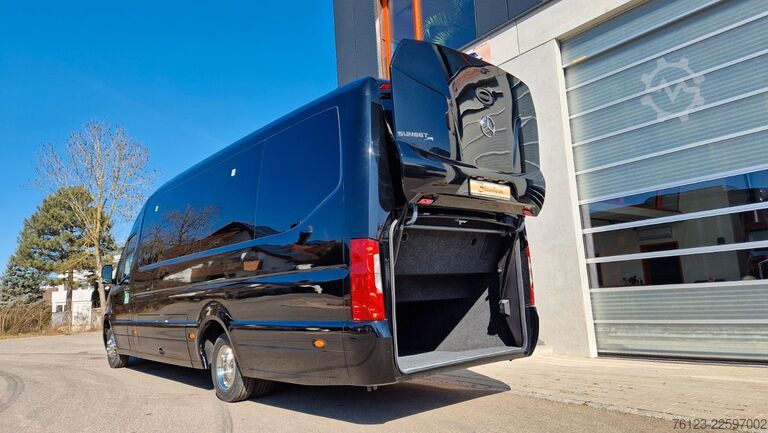 Kleinbus MERCEDES-BENZ 519 Sunset S 4 Ferqui Chasis 907 Vorlauffahrzeug