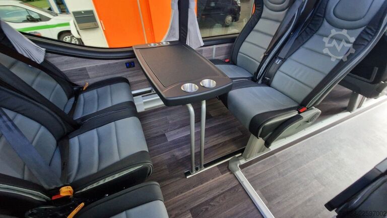 Kleinbus MERCEDES-BENZ 519 Sunset S 4 Ferqui Chasis 907 Vorlauffahrzeug