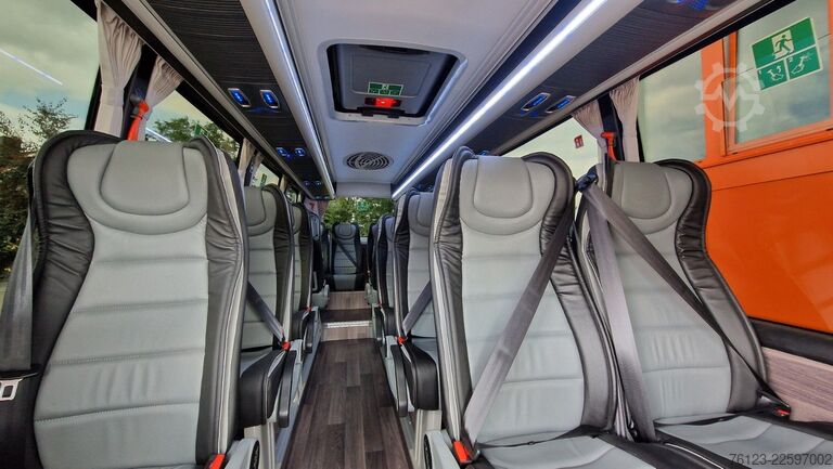 Kleinbus MERCEDES-BENZ 519 Sunset S 4 Ferqui Chasis 907 Vorlauffahrzeug
