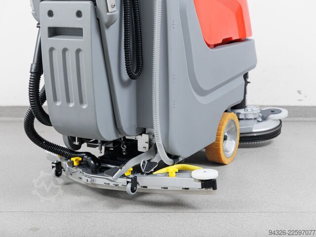 Hako Scrubmaster B70 CL AVEC BATTERIES NEUVES Hako Scrabmaster B70 CL TB650 - 2021y -117h