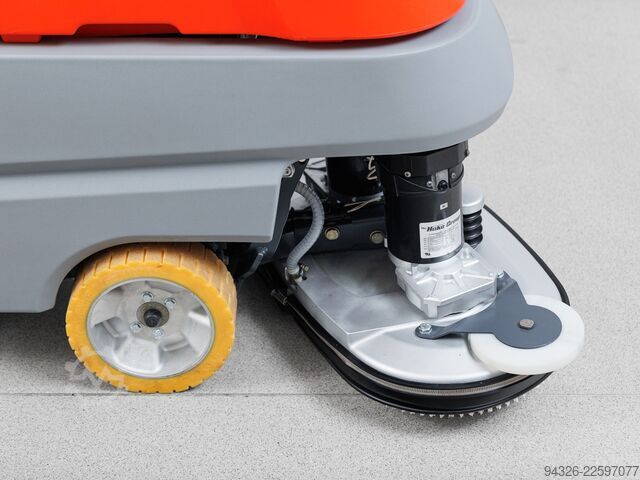 Hako Scrubmaster B70 CL AVEC BATTERIES NEUVES Hako Scrabmaster B70 CL TB650 - 2021y -117h