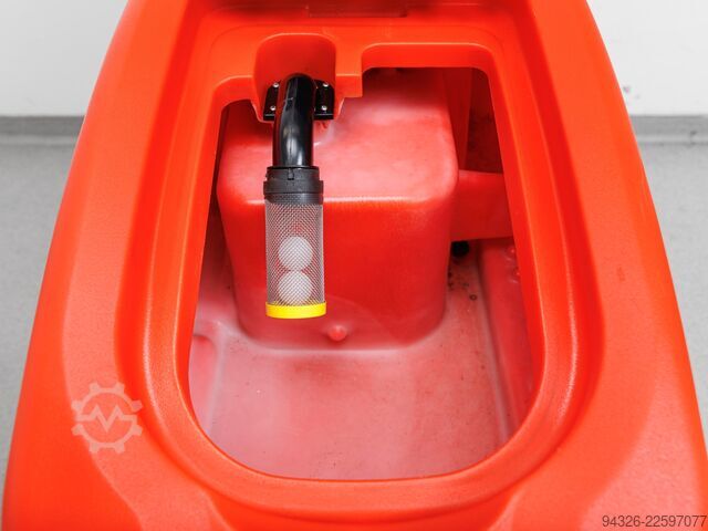 Hako Scrubmaster B70 CL AVEC BATTERIES NEUVES Hako Scrabmaster B70 CL TB650 - 2021y -117h