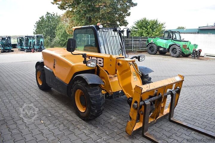 Teleskoplader JCB 525-60