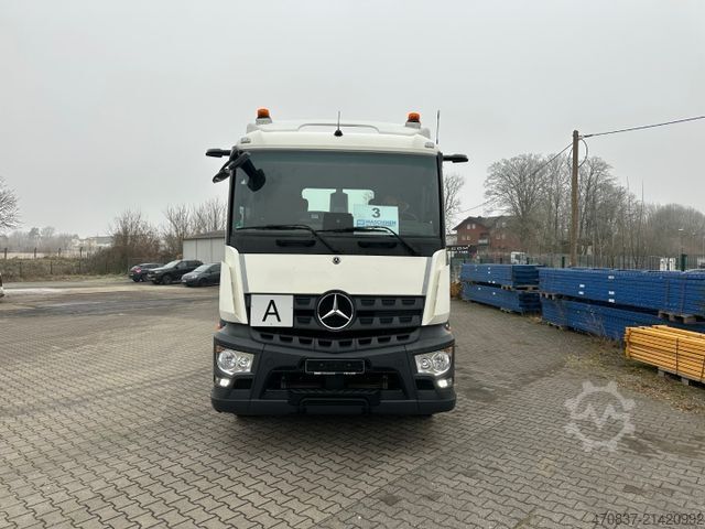 Camion benne à bras amovible MERCEDES-BENZ Arocs 3243 8x2 / M-Tec HLS 20 Silosteller + Funk