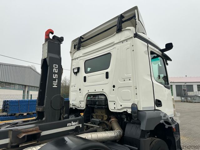 Camion benne à bras amovible MERCEDES-BENZ Arocs 3243 8x2 / M-Tec HLS 20 Silosteller + Funk