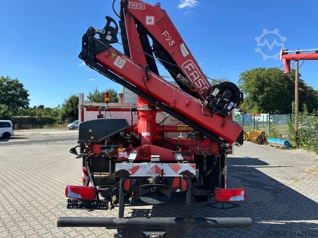 LKW mit Pritsche (offen) MAN TGM 13.250 / 4x4 / Fassi F 95 / Funk / Seilwinde