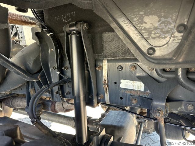 LKW mit Pritsche (offen) MAN TGM 13.250 / 4x4 / Fassi F 95 / Funk / Seilwinde