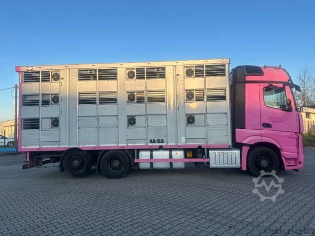 Nákladní vůz pro přepravu dobytka MERCEDES-BENZ Actros 2563 / Kaba 3 x Stock 50 m²