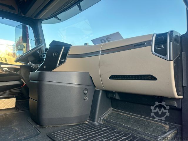 Nákladní vůz pro přepravu dobytka MERCEDES-BENZ Actros 2563 / Kaba 3 x Stock 50 m²