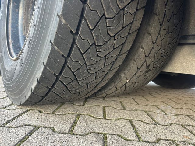 Nákladní vůz pro přepravu dobytka MERCEDES-BENZ Actros 2563 / Kaba 3 x Stock 50 m²