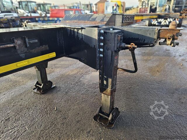 Konténerszállítás OZGUL /GA08XS1 / 2 X EXTENDIBLE CHASSIS /GERMAN TRAIL...