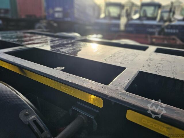 Transportul de containere OZGUL /GA08XS1 / 2 X EXTENDIBLE CHASSIS /GERMAN TRAIL...