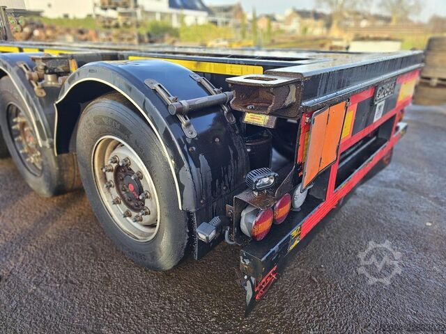Transportul de containere OZGUL /GA08XS1 / 2 X EXTENDIBLE CHASSIS /GERMAN TRAIL...