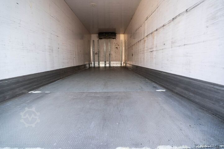 Kølet/frosset transport VOLVO FLH 290 +CARRIER