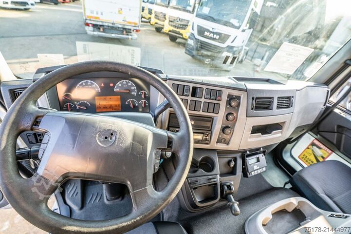 Kølet/frosset transport VOLVO FLH 290 +CARRIER